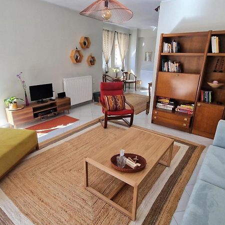 Two Bedroom Flat Near Airport Палліні Екстер'єр фото